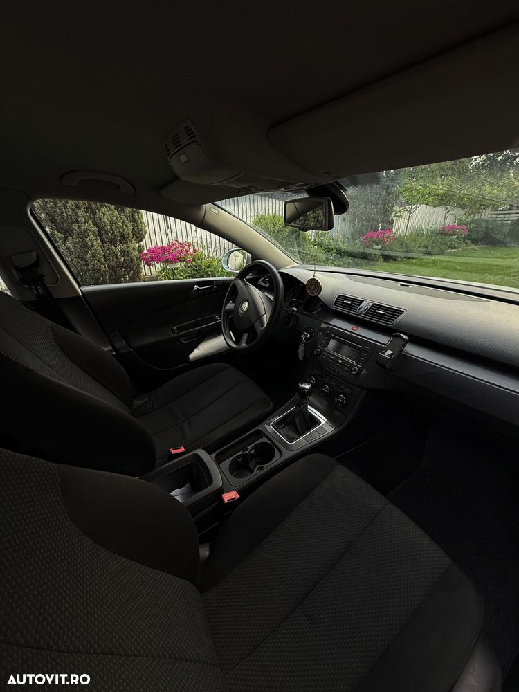 Volkswagen Passat - 5