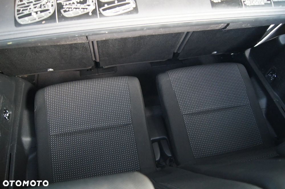 Toyota Corolla Verso 2.2 D-4D Sol Sport 7os - 29