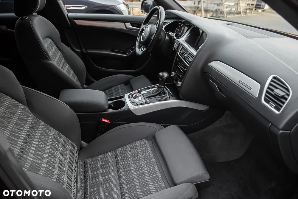 Audi A4 ver-avant-2-0-tdi-ultra-s-tronic-sport - 31