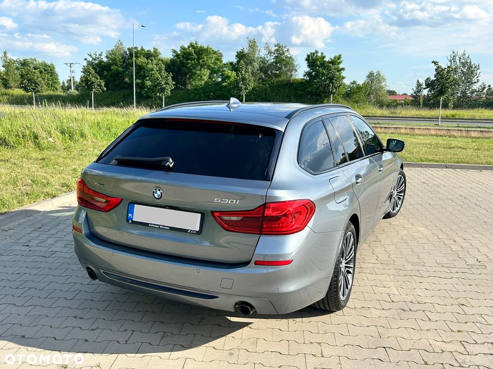 BMW Seria 5 530i xDrive Sport Line sport - 3