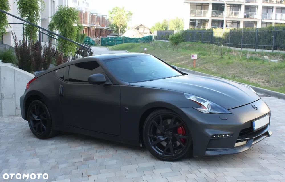Nissan 370 Z - 6