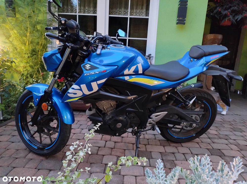 Suzuki GSX - 5
