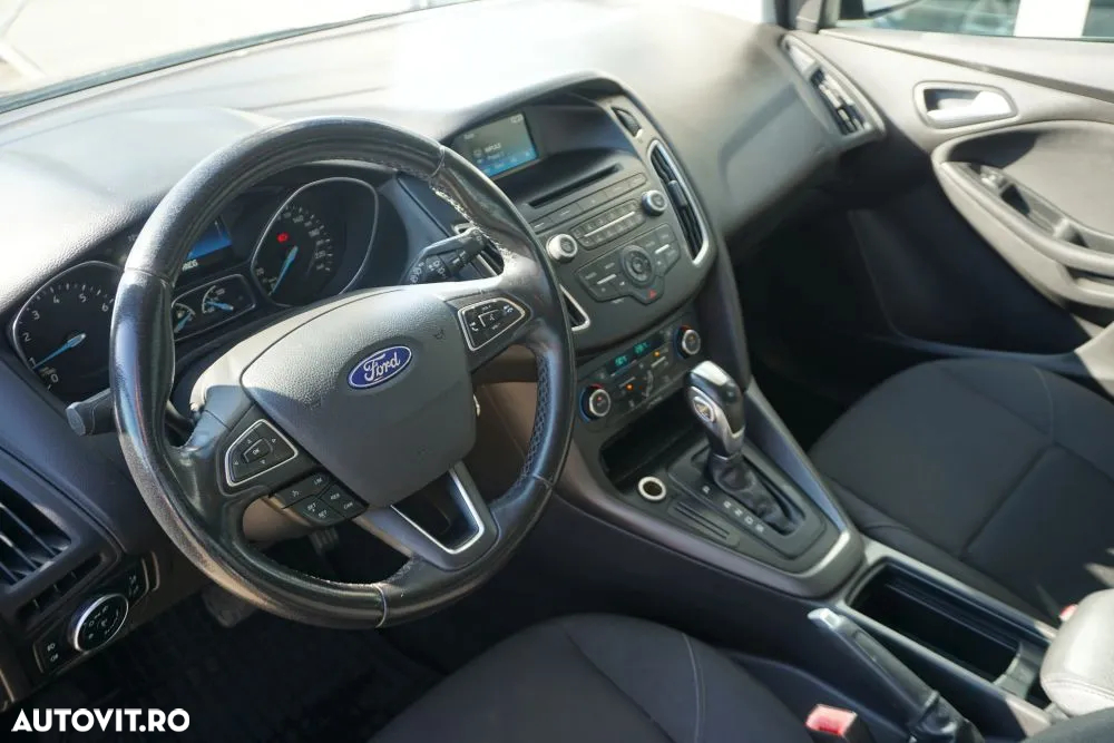Ford Focus - 15