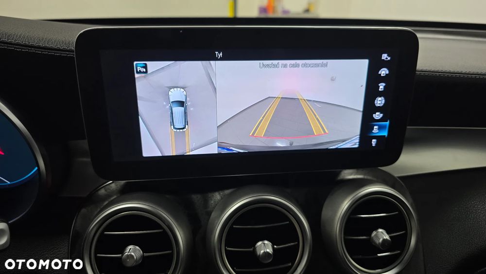 Mercedes-Benz GLC 300 de 4Matic 9G-TRONIC AMG Line Plus - 35
