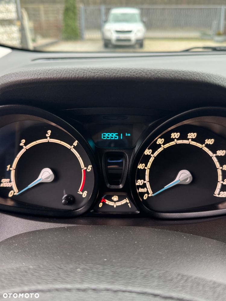 Ford Tourneo Courier 1.5 TDCi Trend - 5