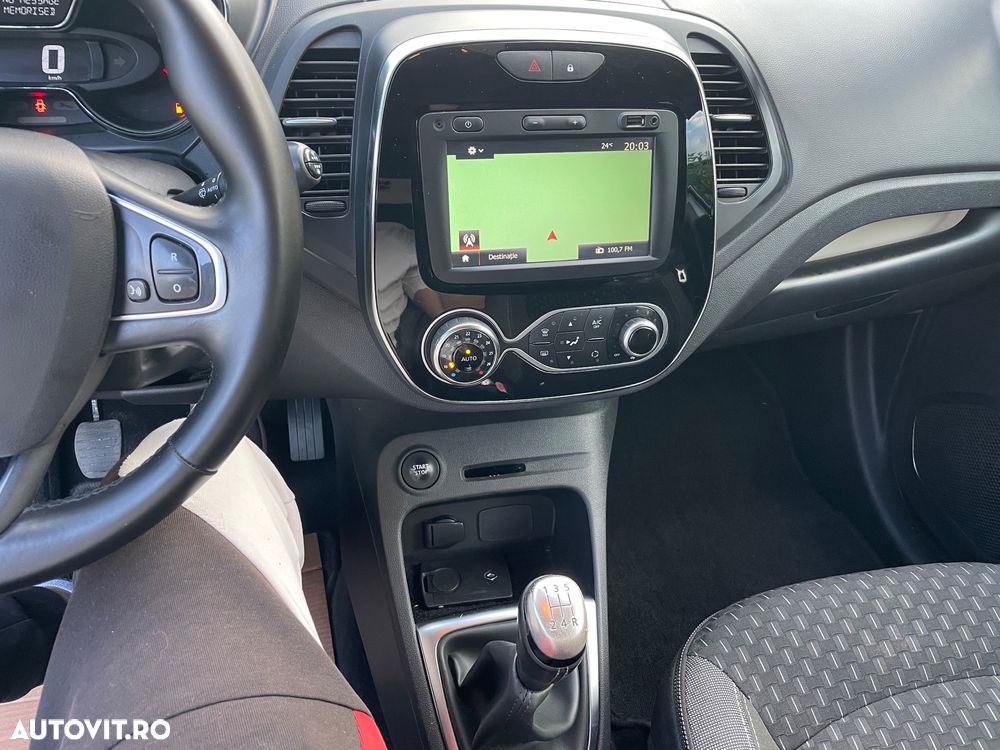 Renault Captur - 22