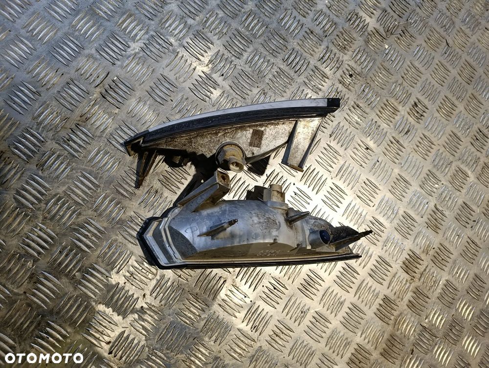 Kierunkowskaz Iveco daily 14- prawy przód przedni 5801874639 - 4