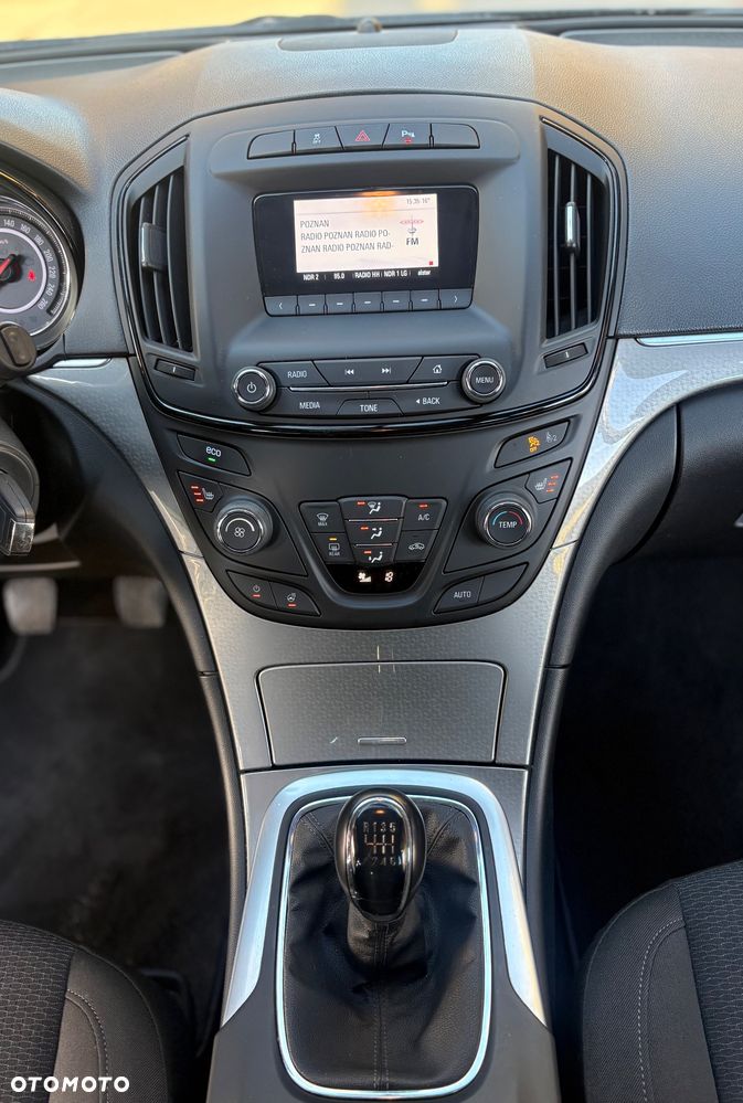 Opel Insignia - 15