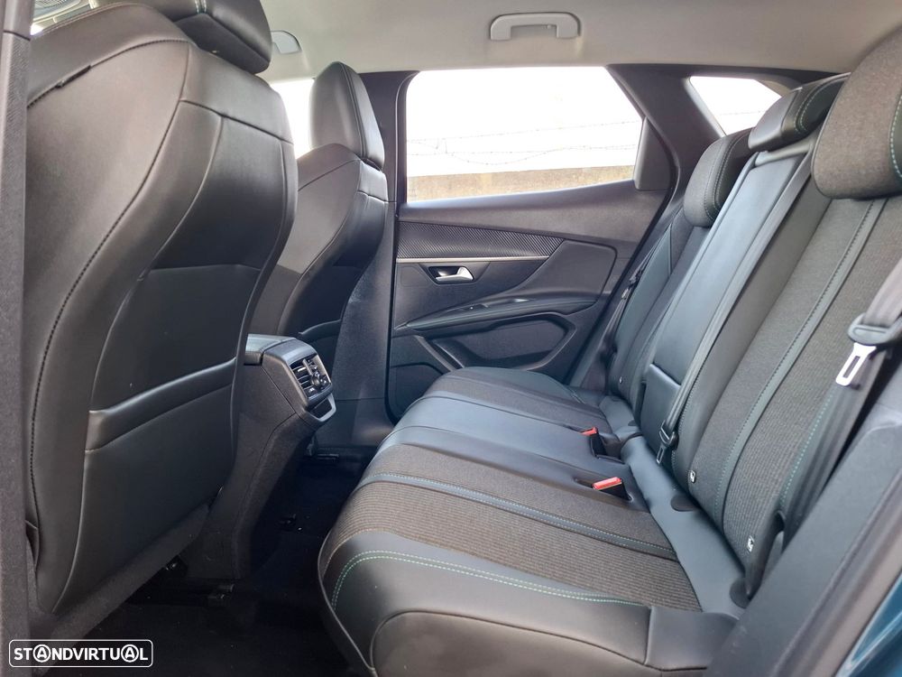 Peugeot 3008 1.5 BlueHDi Allure EAT8 - 16
