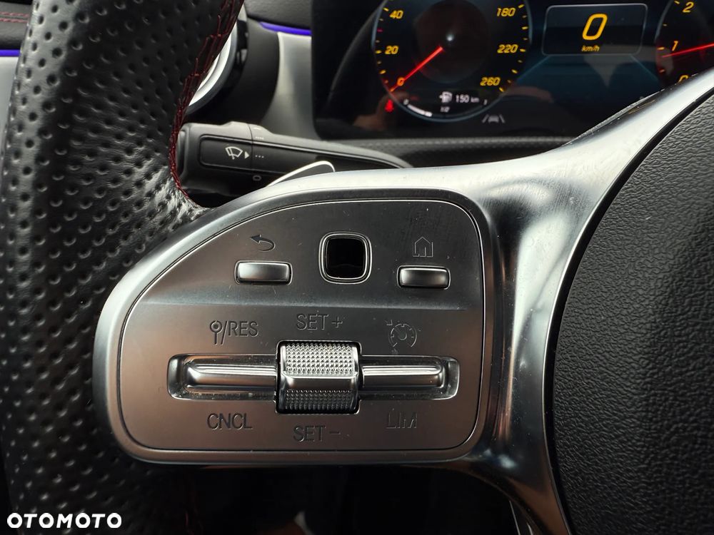Mercedes-Benz CLA 200 7G-DCT AMG Line - 13