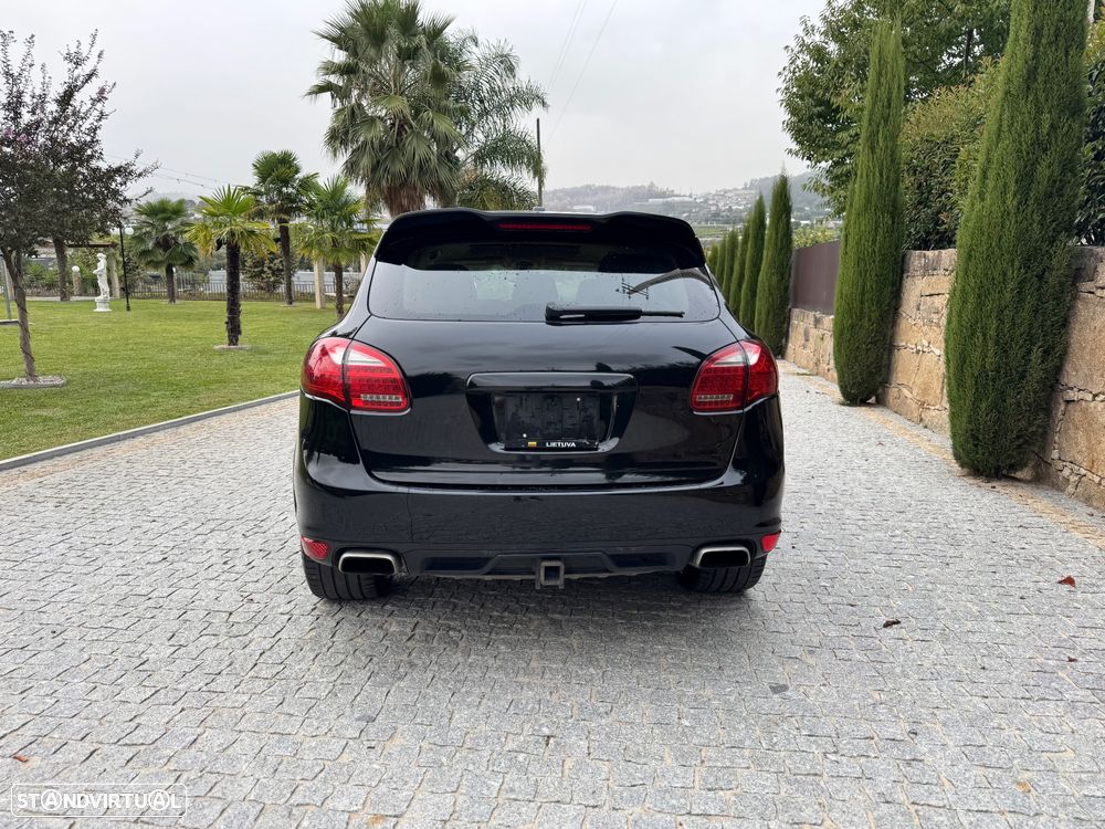 Porsche Cayenne S Hybrid - 5