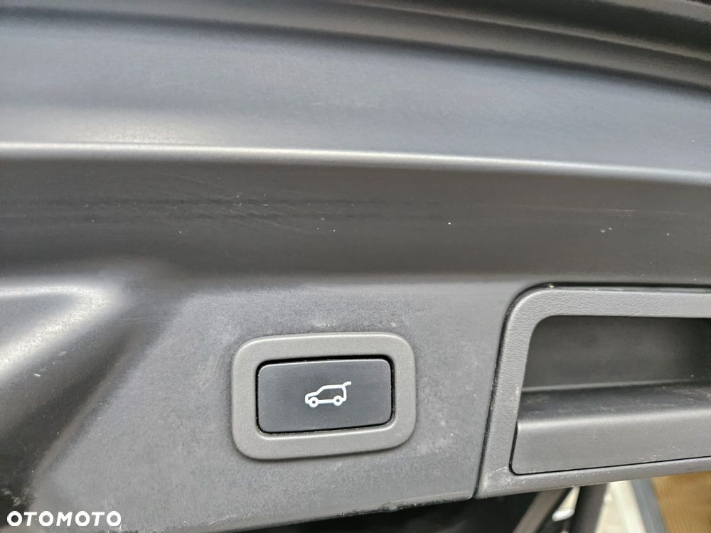 Land Rover Range Rover Velar 3.0 SD6 R-Dynamic S - 20