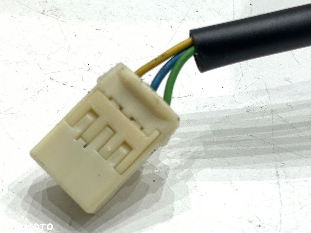 LUSTERKO LEWY  TOYOTA COROLLA (_E12_) 2001 - 2007 1.8 VVTL-i TS (ZZE123) 141 kW [192 KM] benzyna - 7