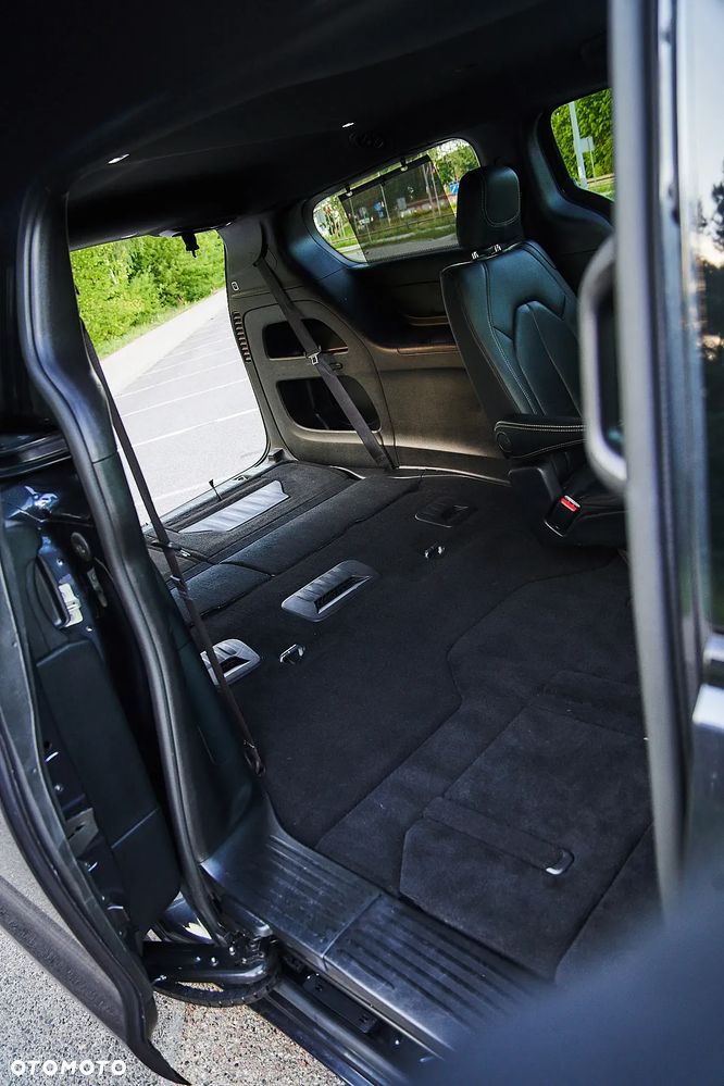 Chrysler Pacifica - 15