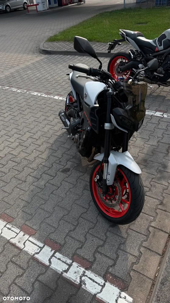 Yamaha MT - 3