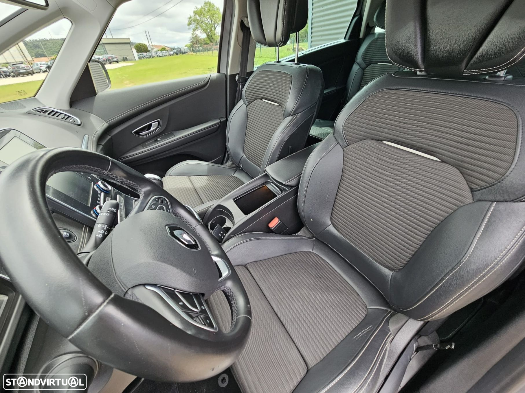 Renault Grand Scénic 1.5 dCi Bose Edition EDC SS - 19