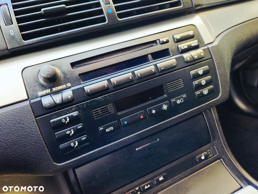 BMW Seria 3 323Ci - 25