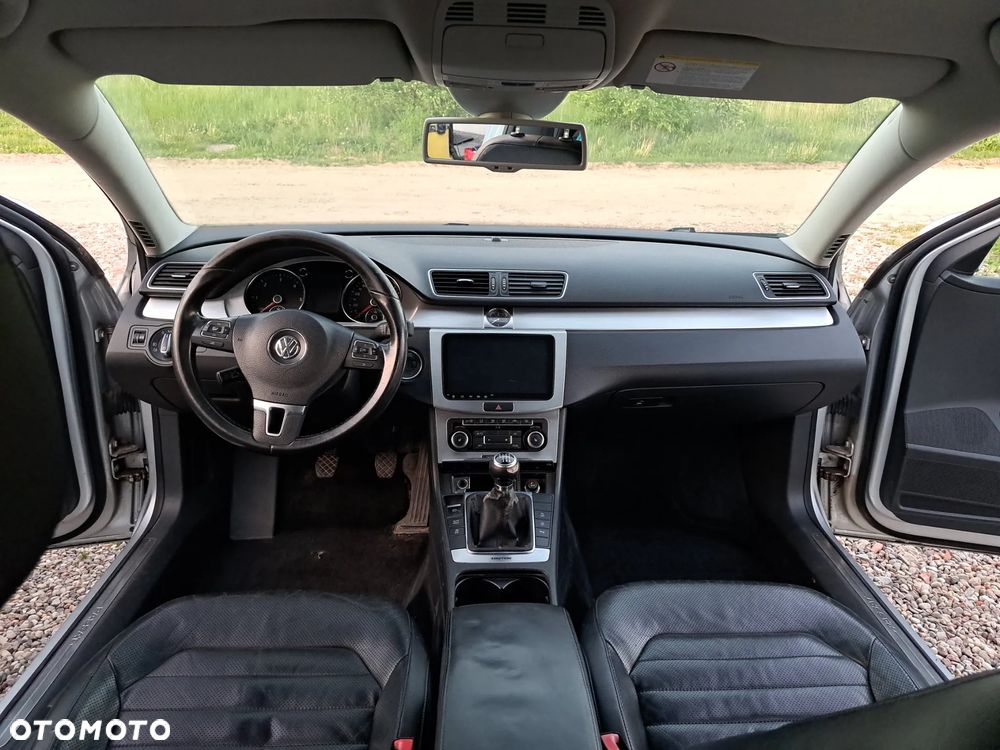 Volkswagen Passat 2.0 TDI DPF 4Motion Highline - 6