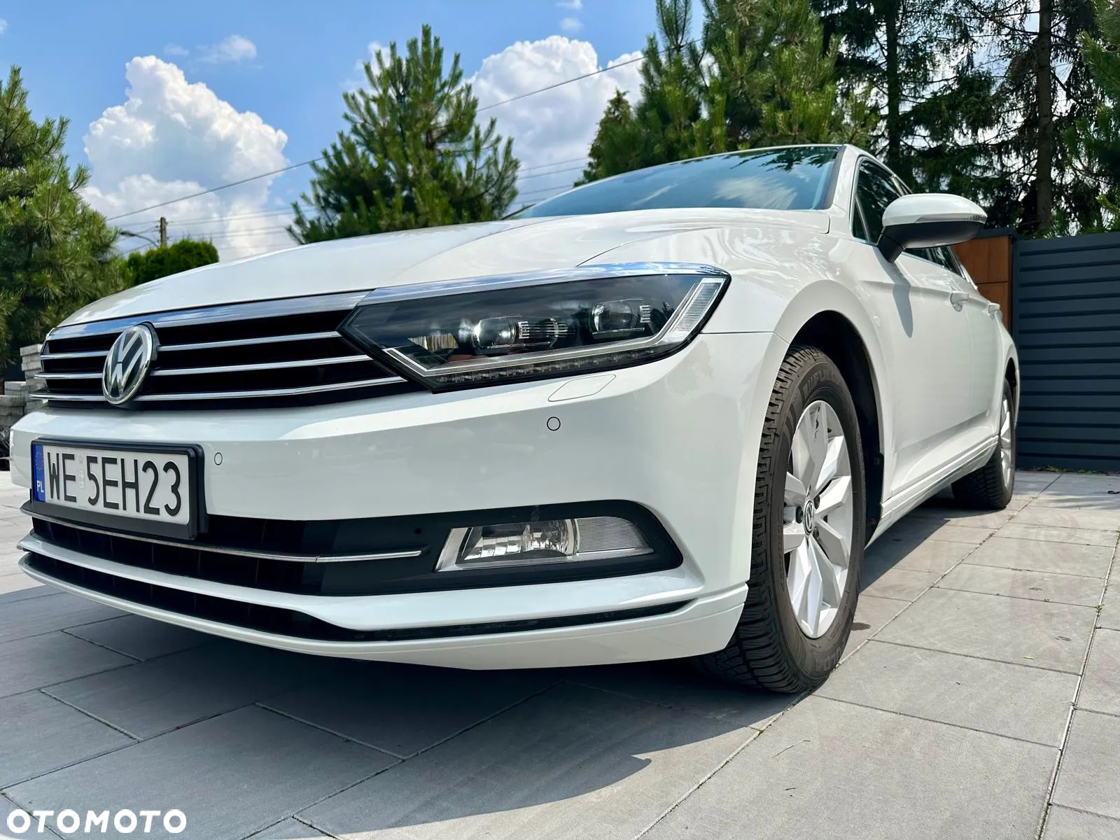 Volkswagen Passat - 2