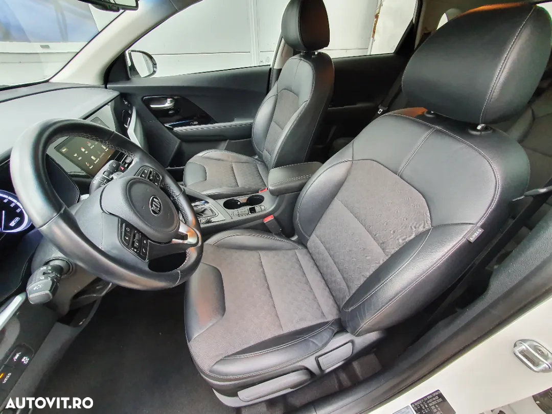 Kia Niro 1.6 GDI 6DCT PHEV Comfort - 13