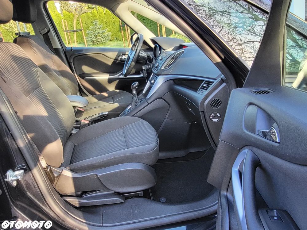 Opel Zafira 2.0 CDTI Enjoy - 10
