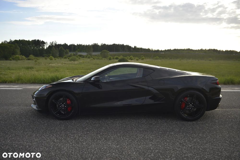 Chevrolet Corvette - 9