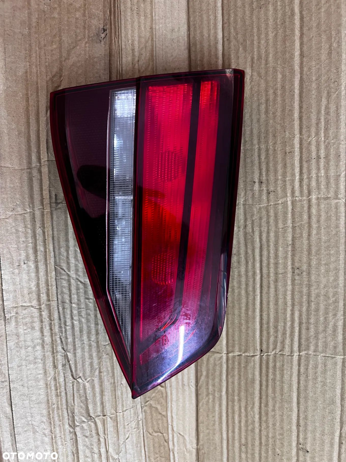 VW Jetta 15-19 lampa lewy tył 5c6945093j - 1