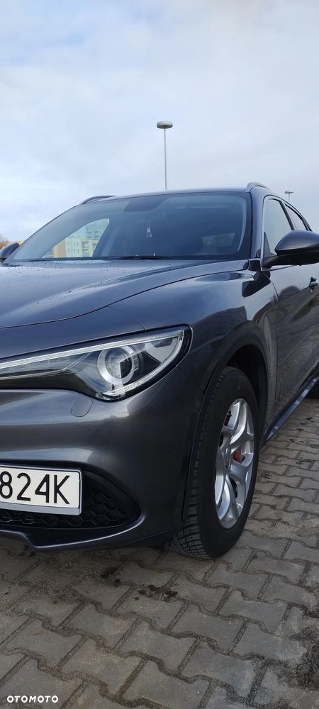Alfa Romeo Stelvio 2.0 Turbo 16V AT8-Q4 Super - 18