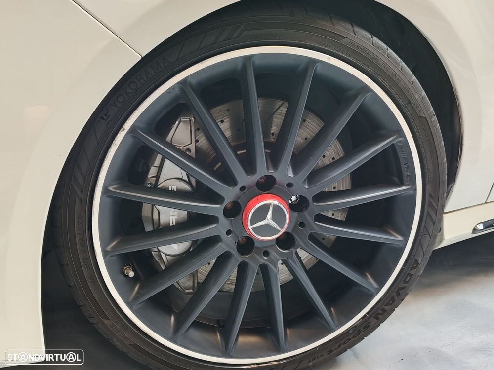 Mercedes-Benz CLA 45 AMG 4Matic Speedshift 7G-DCT - 26