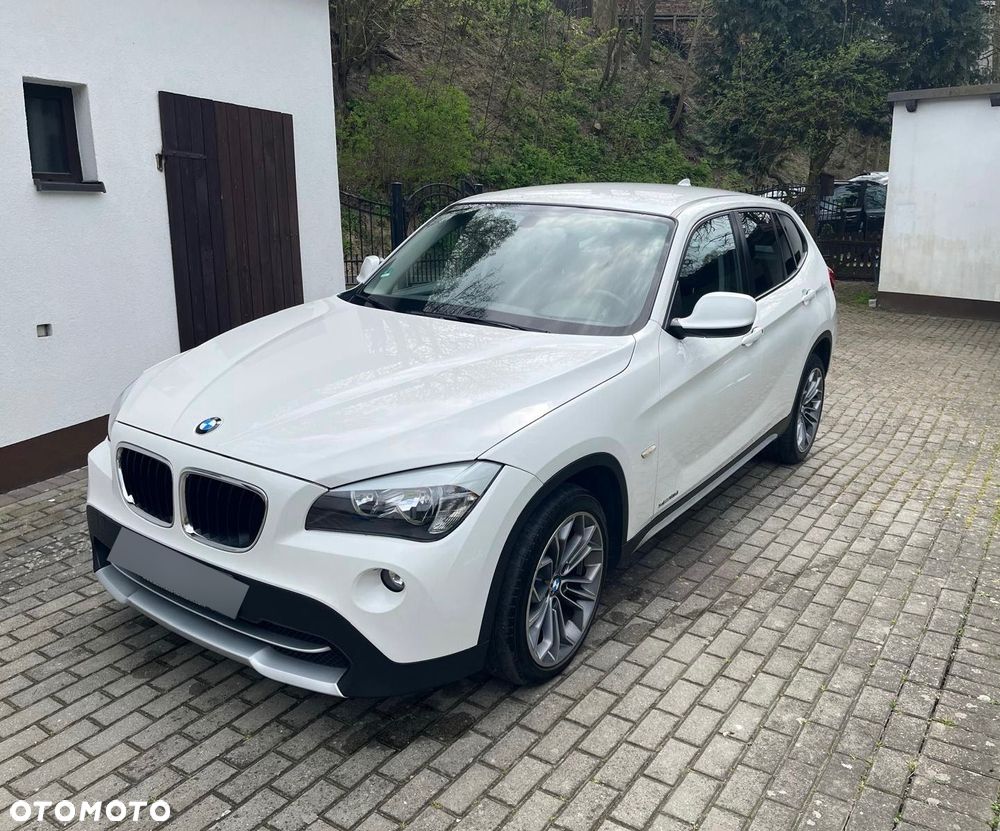 BMW X1 xDrive18d xLine - 3