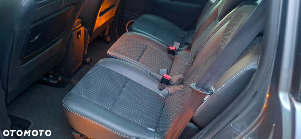 Renault Scenic 1.6 16V 110 Dynamique - 10