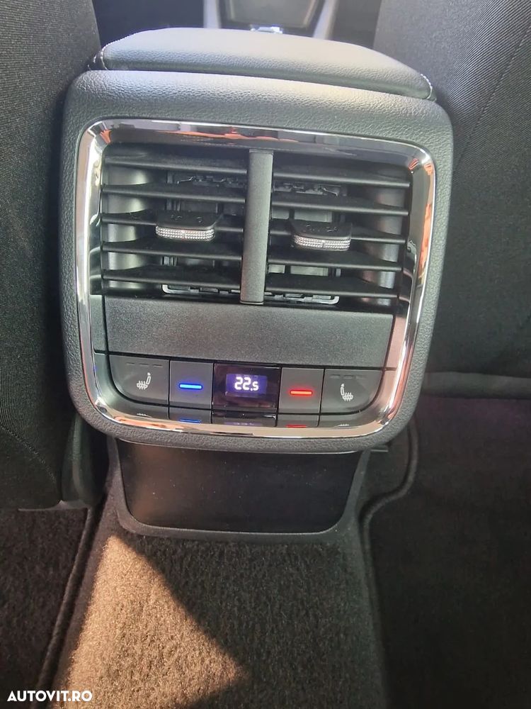 Skoda Octavia 2.0 TDI DSG Style - 31