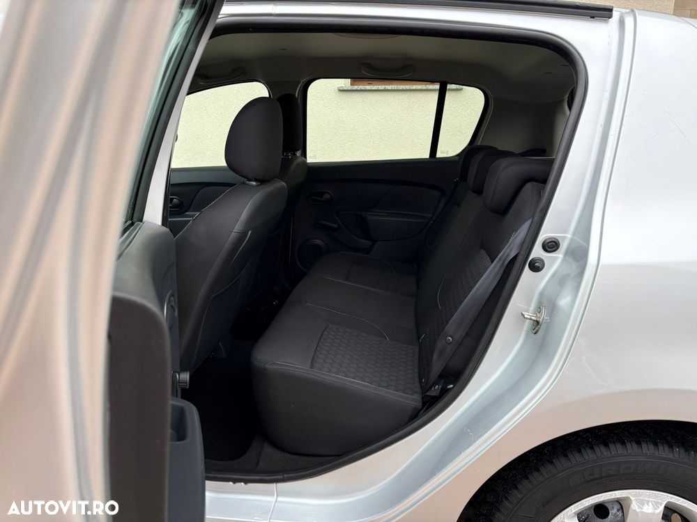 Dacia Sandero - 10