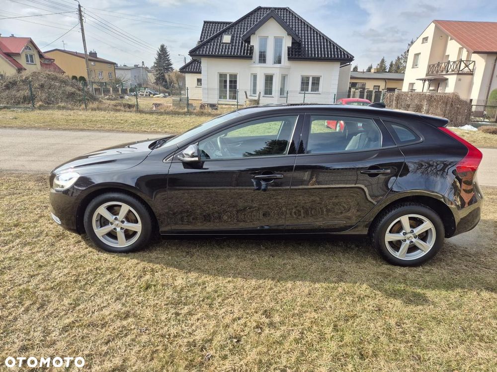 Volvo V40 T2 Kinetic - 2