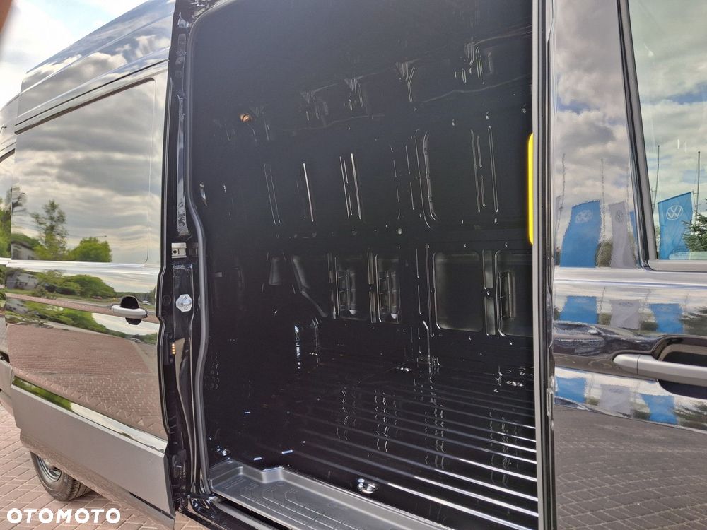 Volkswagen Crafter 35 Furgon 2.0 TDI - 13