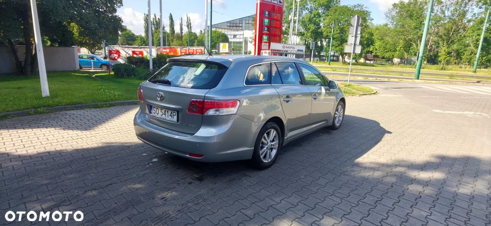 Toyota Avensis 2.0 D-4D Sol+NAVI - 4