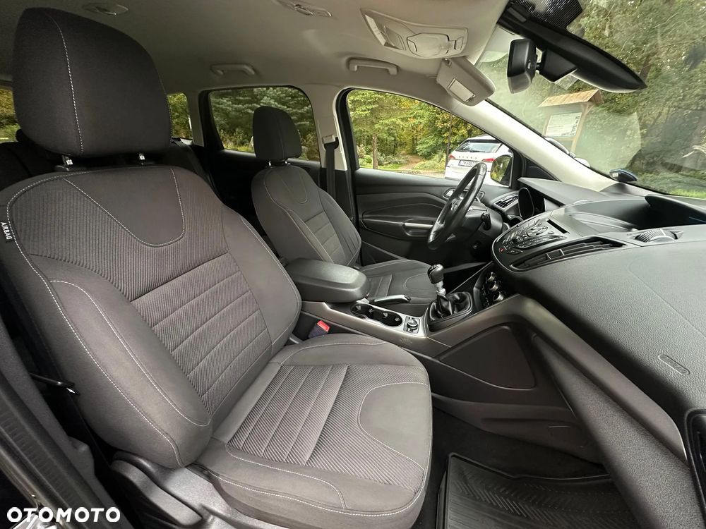 Ford Kuga 2.0 TDCi 2x4 Trend - 29