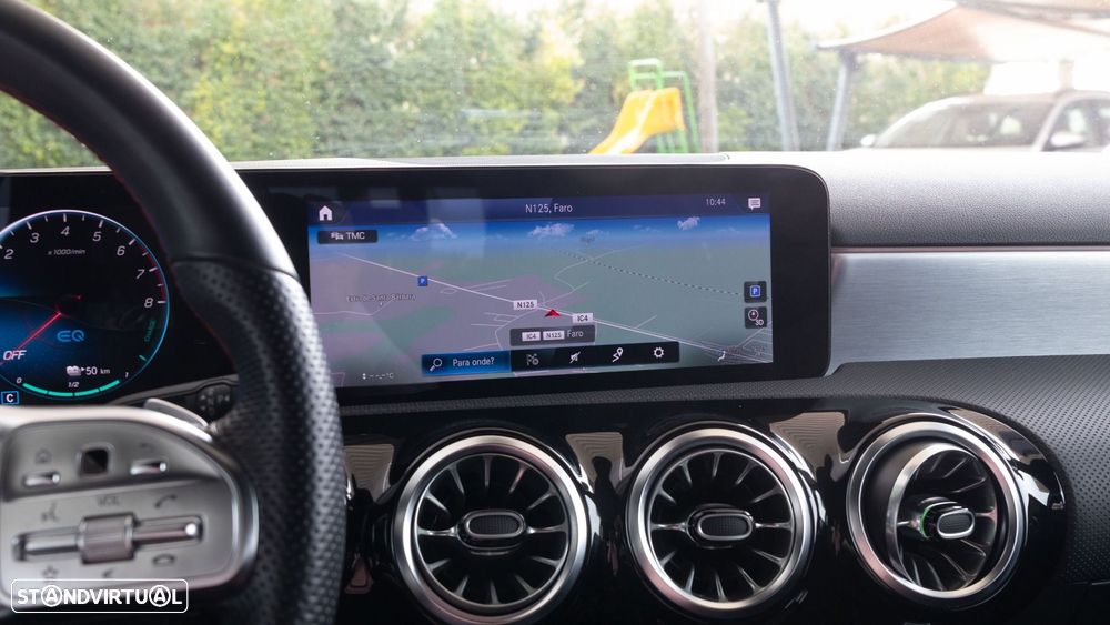 Mercedes-Benz A 250 e AMG Line - 7