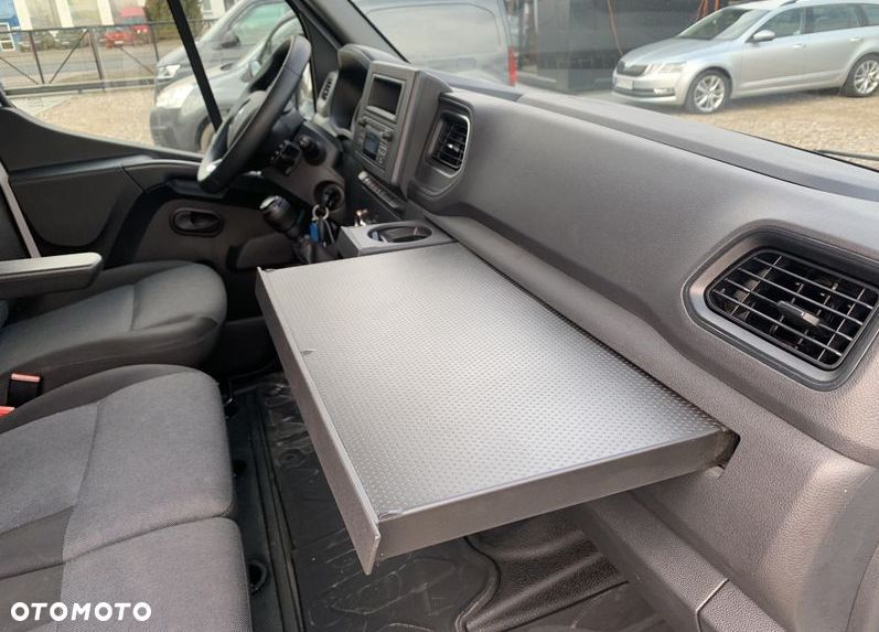 Renault MASTER MAXI VAN L3H2 MOCNY SILNIK 2.3DCI Bez-BiTurbo! Rozrząd na ŁAŃCUCHU, Pełna zabudowa paki, Zawiasy drzwi tył 270' DMC3.5t Duża ładowność 1301Kg, Homologacja VAT-1, Parktroniki, Minibar, Stolik EasyLife, Lustro WideView, Oświetlenie LED, Tempomat, Halogeny, Pakiet Chrom Design, Grafitowe wnętrze, SERWIS ASO! - 24