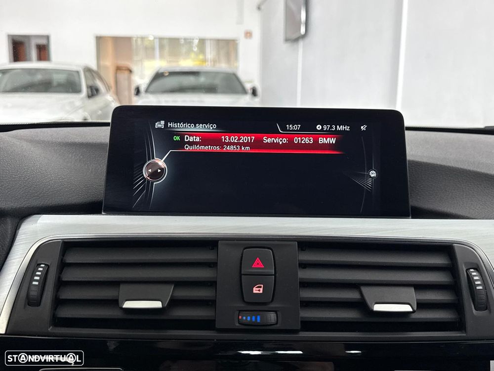 BMW 320 d xDrive Pack M Auto - 29