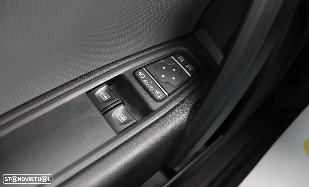 Renault Kangoo 1.5 Blue dCi 3 Lugares *IVA Dedutível - 25