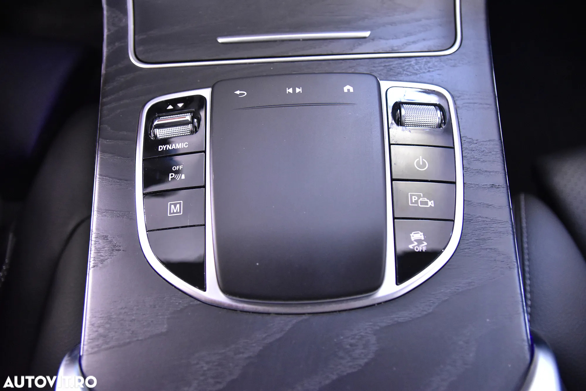 Mercedes-Benz GLC 300 e 4MATIC - 17