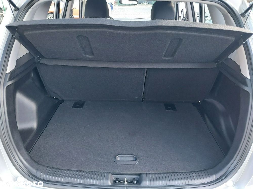 Kia Venga 1.4 M - 17