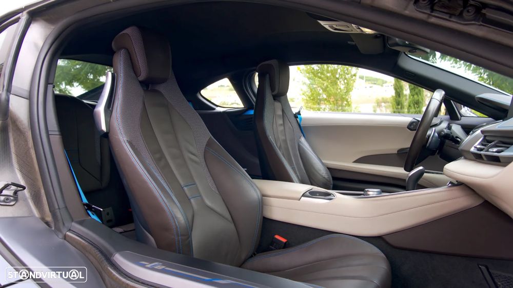 BMW i8 - 32