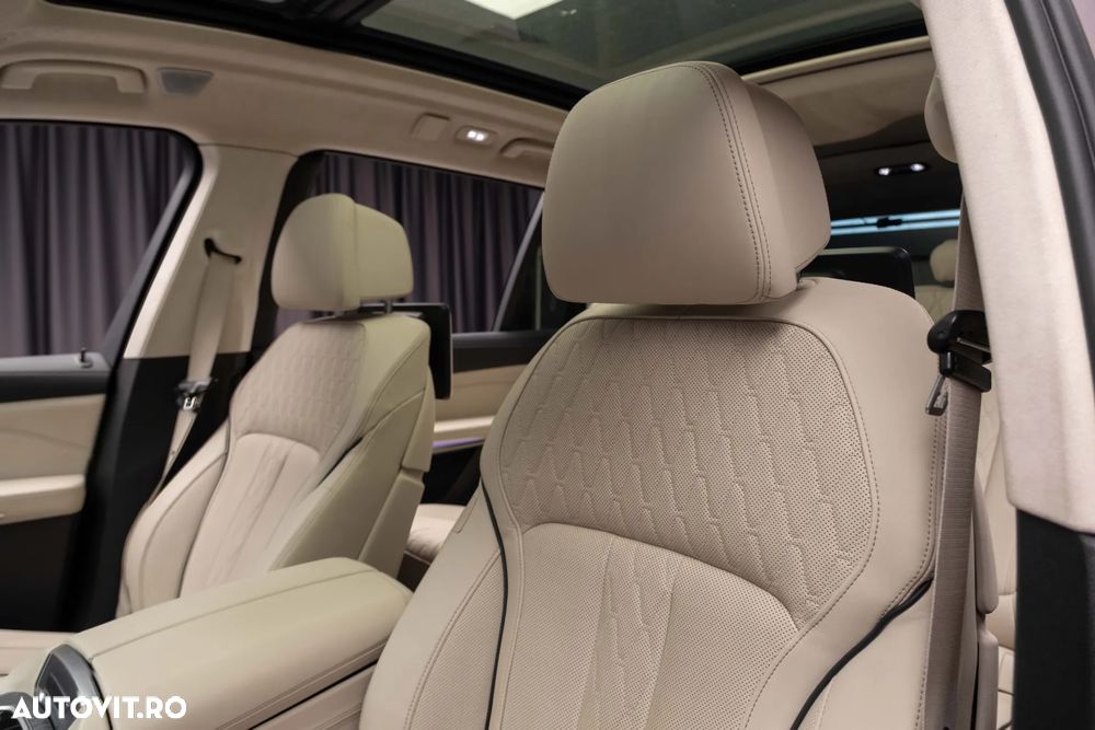 BMW X7 - 28