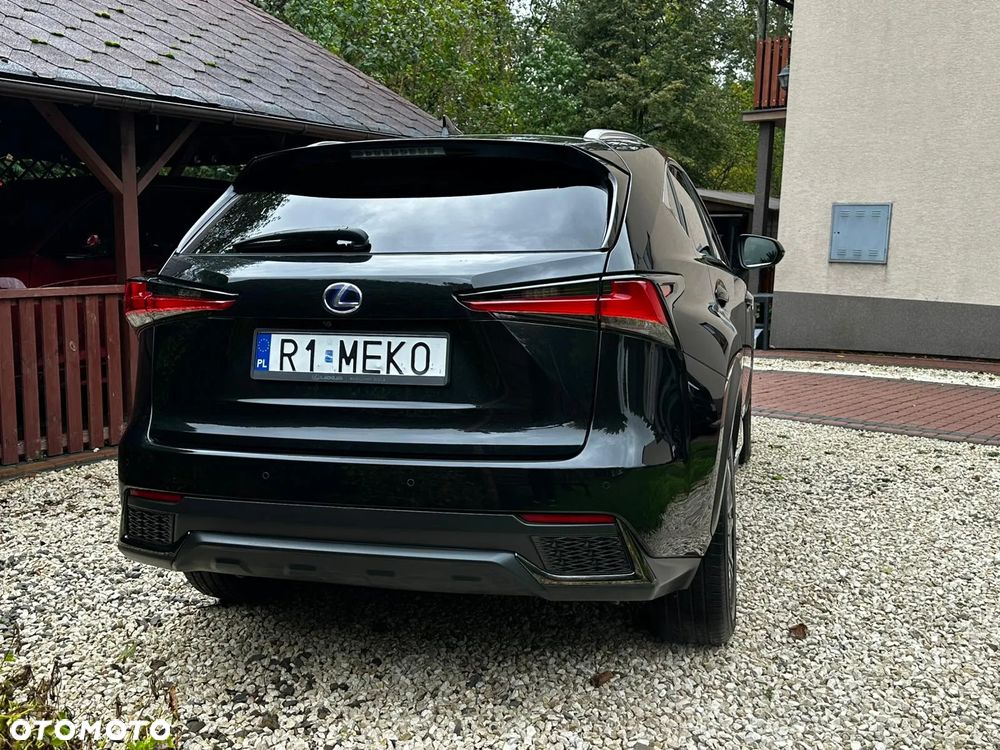 Lexus NX 300h Prestige AWD - 12