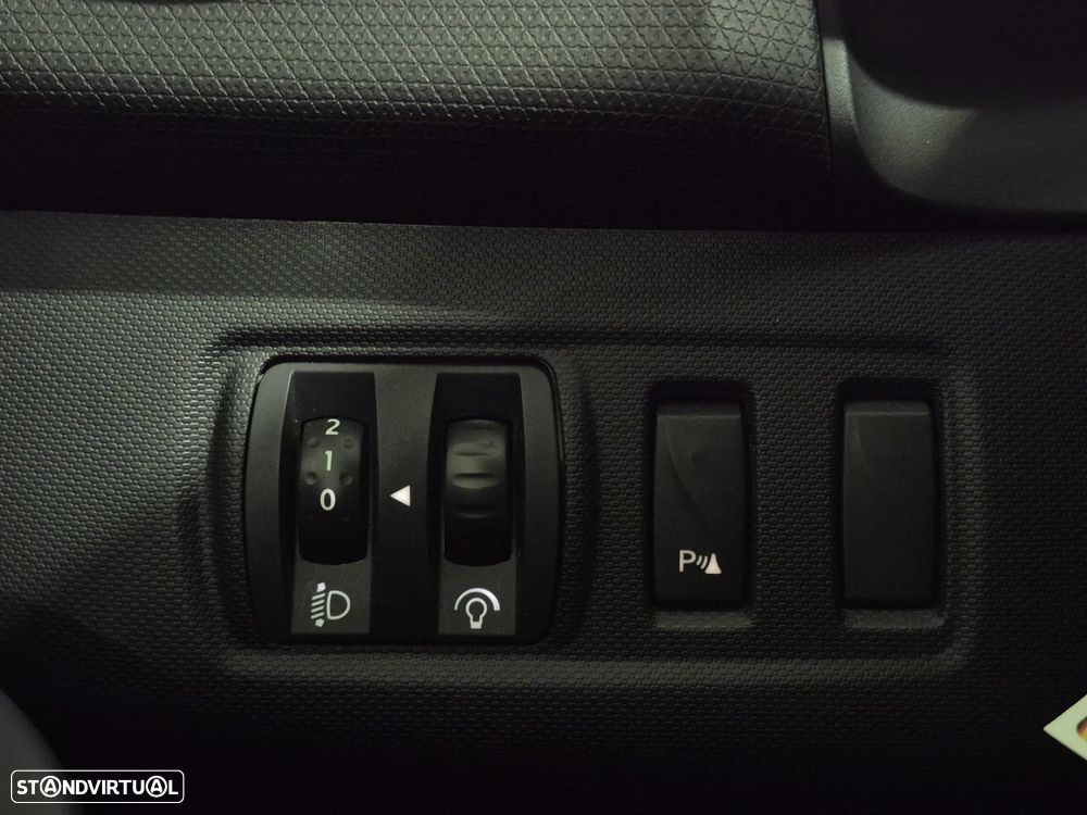 Renault Clio 1.5 dCi Dynamique S EDC - 22