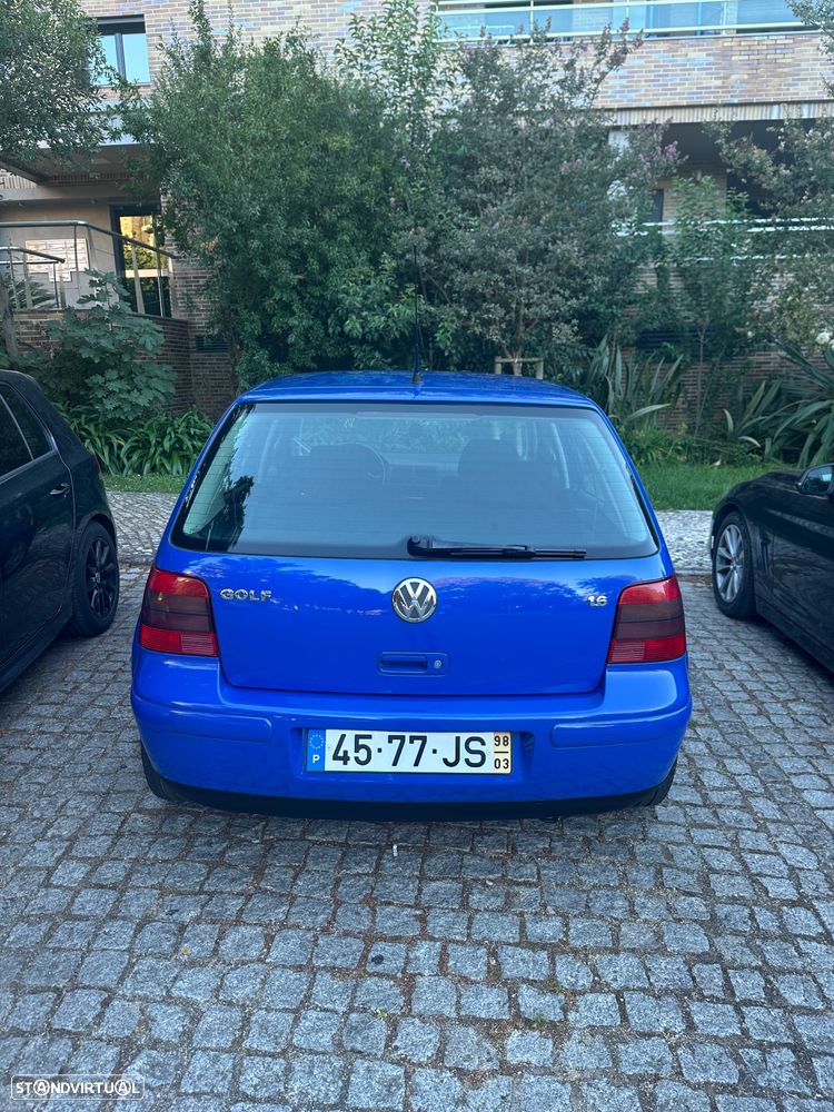 VW Golf - 4