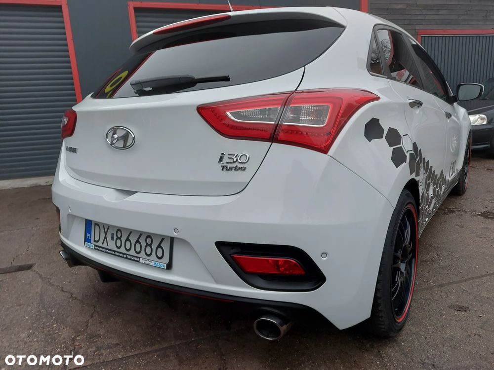 Hyundai i30 1.6 T GDI Turbo - 8