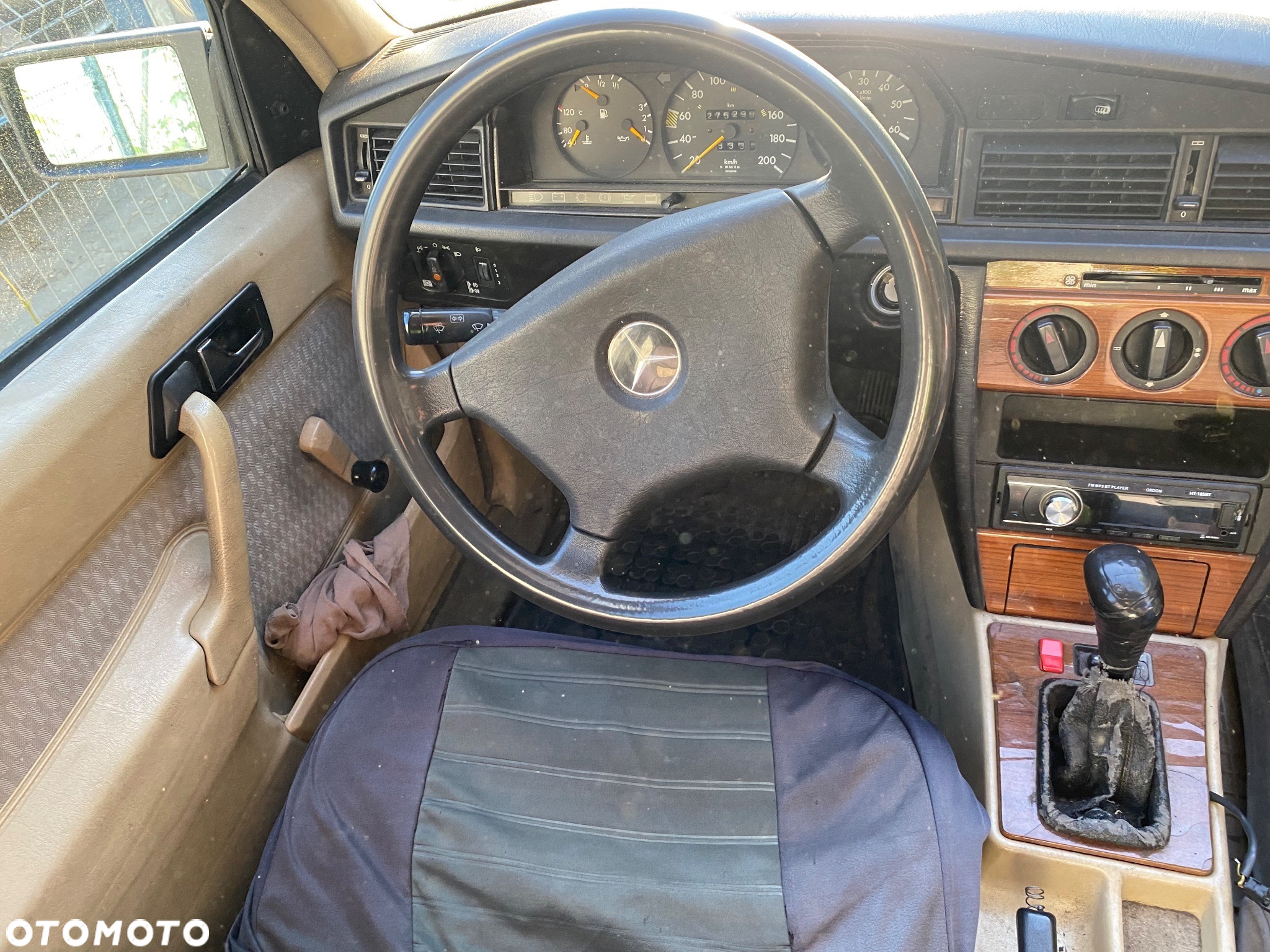 Mercedes-Benz W201 (190) - 6